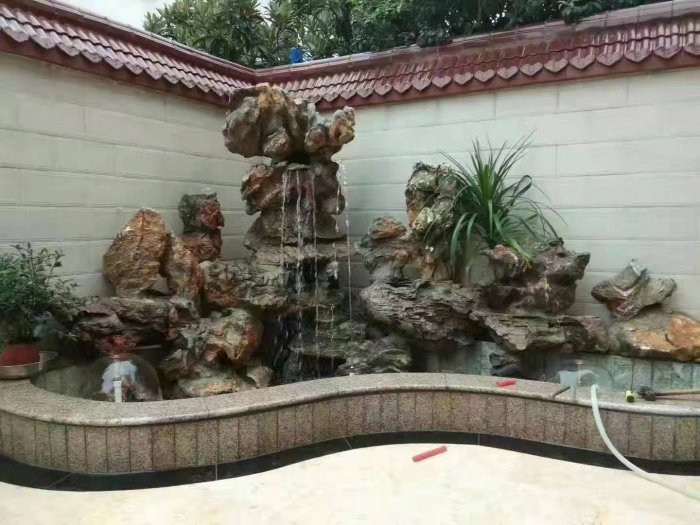 别墅庭院假山